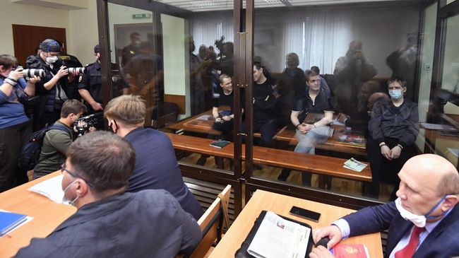 Заседание суда по делу движения Новое величие