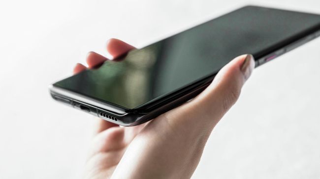 Смартфон Huawei P40 Pro+ с пентакамерой Leica Смартфон Huawei P40 Pro+ с пентакамерой Leica