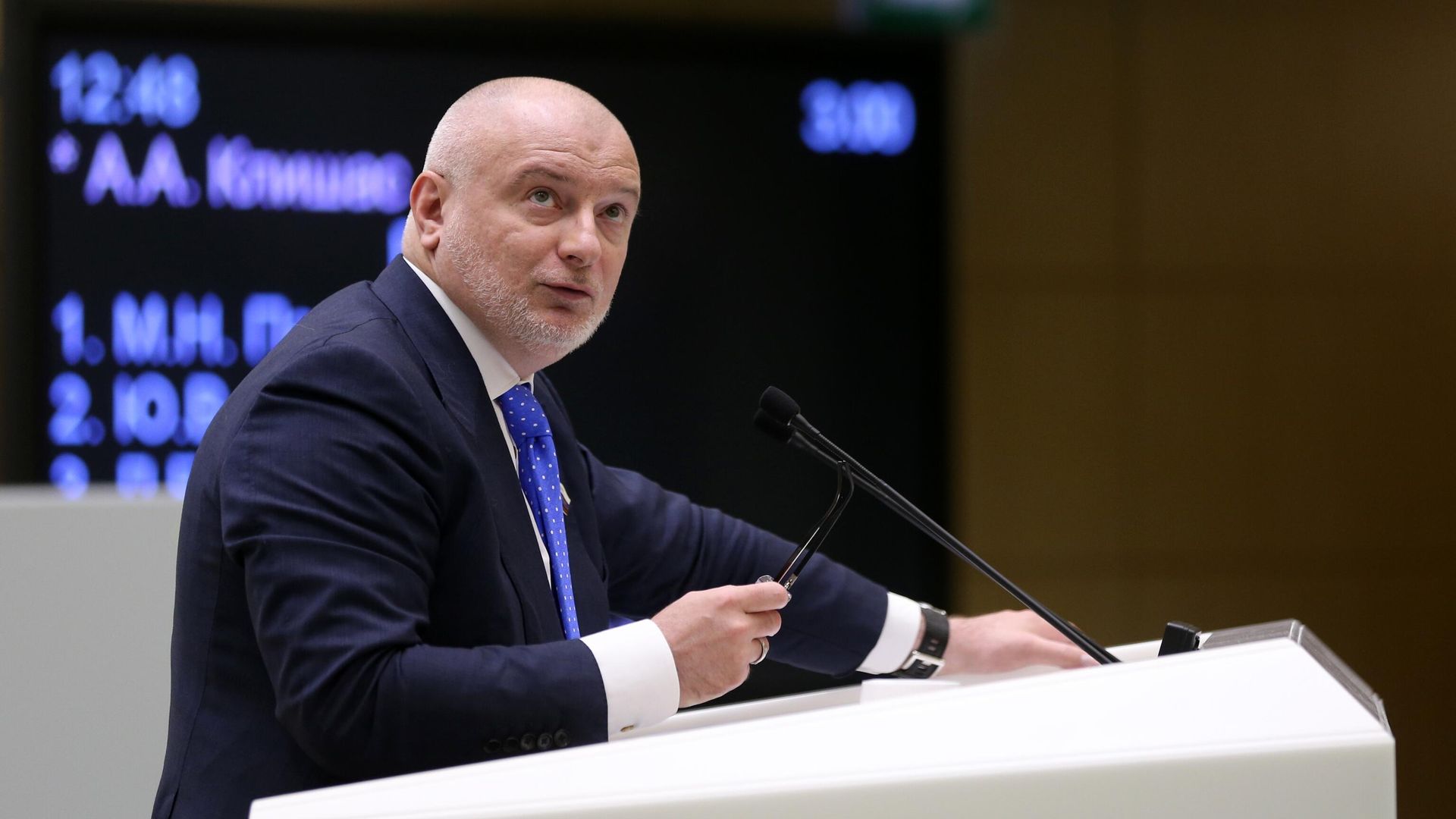 Председатель комитета Совета Федерации РФ по конституционному законодательству и государственному строительству Андрей Клишас на пленарном заседании Совета Федерации РФ в Москве Председатель комитета Совета Федерации РФ по конституционному законодательству и государственному строительству Андрей Клишас на пленарном заседании Совета Федерации РФ в Москве - РИА Новости, 1920, 19.10.2020