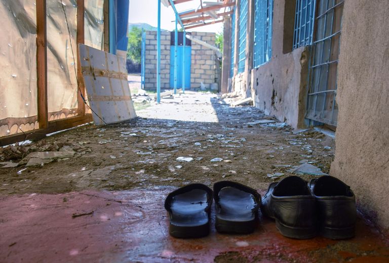 Повреждения в жилом доме, пострадавшем в результате обстрела на азербайджано-армянской границе в селе Агдам Товузского района Азербайджана Повреждения в жилом доме, пострадавшем в результате обстрела на азербайджано-армянской границе в селе Агдам Товузского района Азербайджана