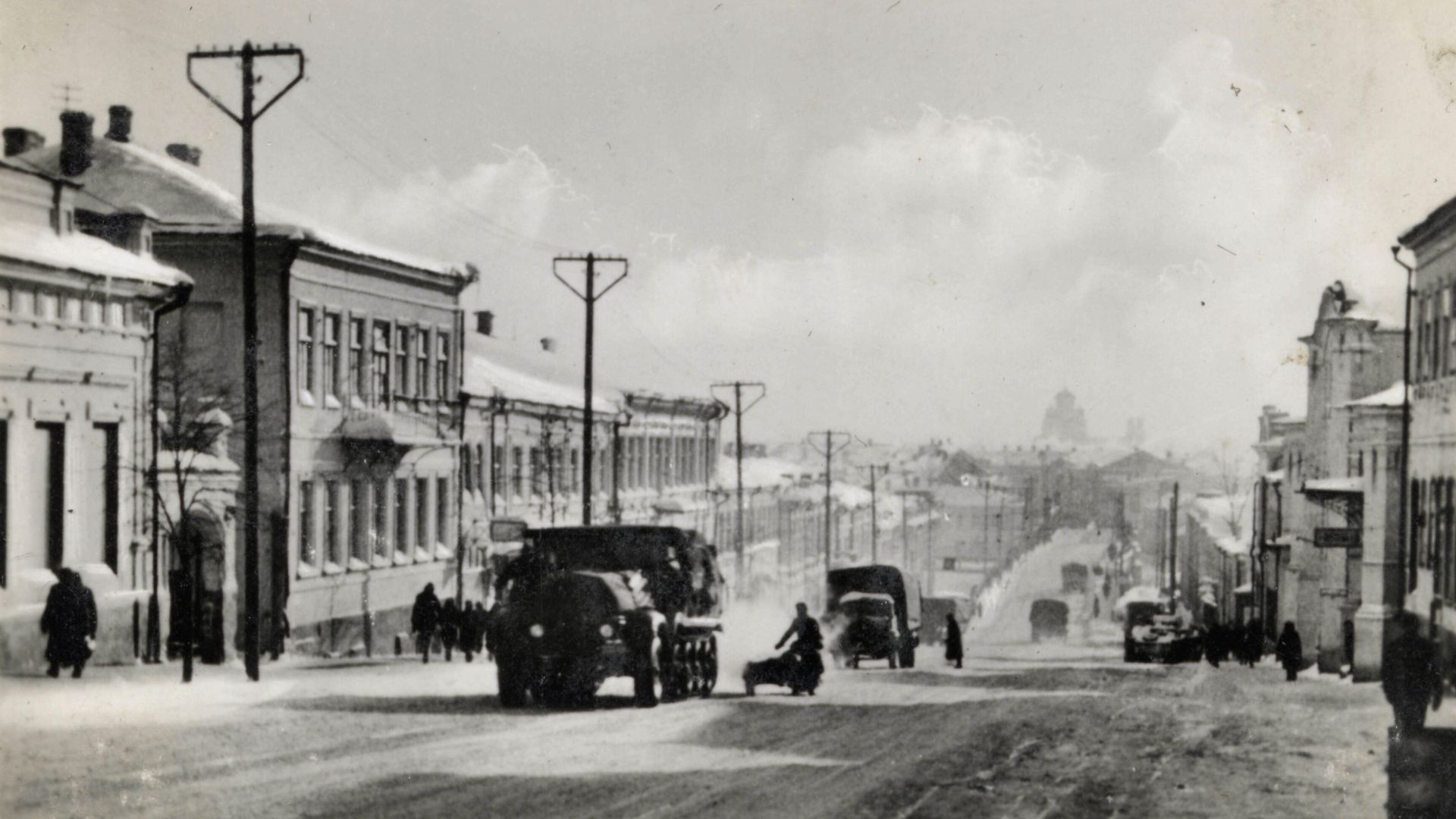 Немецкие войска на улице Ленина в Орле. 3 октября 1941 Немецкие войска на улице Ленина в Орле. 3 октября 1941 - РИА Новости, 1920, 06.05.2022