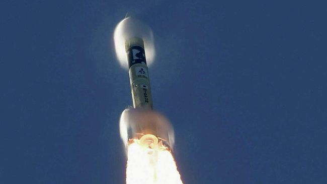 Запуск ракеты-носителя H-2A с космическим зондом Надежда, созданным инженерами ОАЭ, с японского острова Танэгасима Запуск ракеты-носителя H-2A с космическим зондом Надежда, созданным инженерами ОАЭ, с японского острова Танэгасима