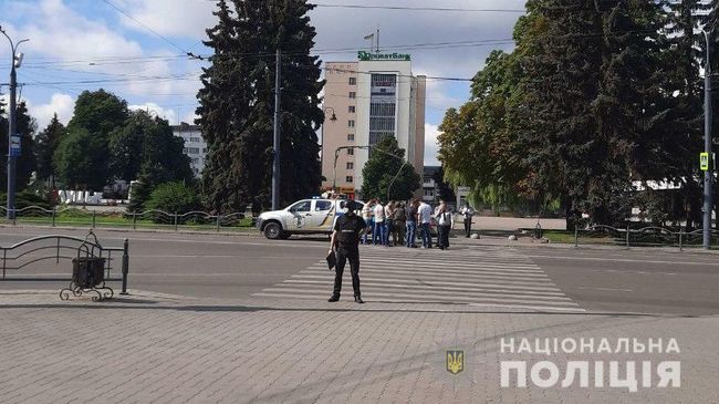 Сотрудники правоохранительных органов Украины в Луцке Сотрудники правоохранительных органов Украины в Луцке