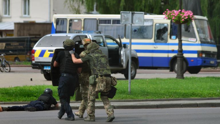 Захват заложников в Луцке Захват заложников в Луцке