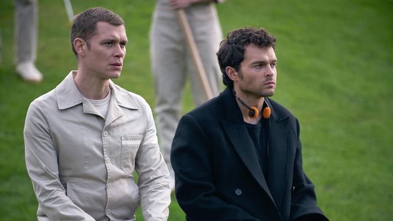Кадр из сериала Дивный новый мир Кадр из сериала Дивный новый мир