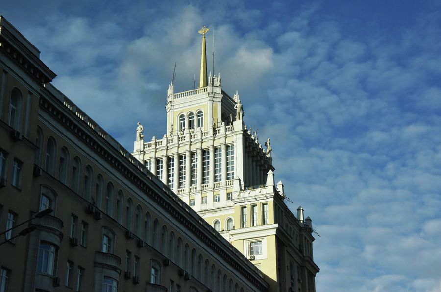 Гостиница Пекин (проект архитектора Д. Н. Чечулина) в Москве.