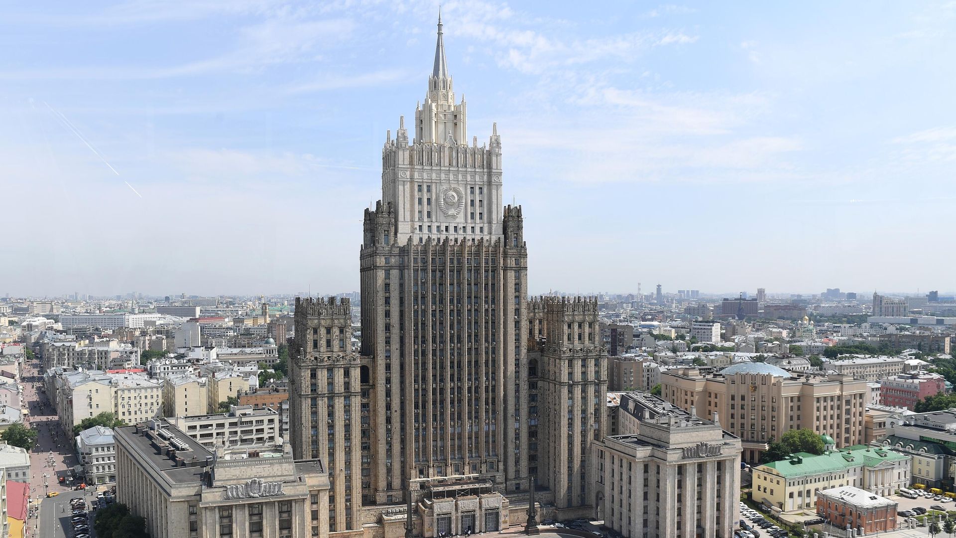 Здание Министерства иностранных дел России на Смоленской-Сенной площади в Москве Здание Министерства иностранных дел России на Смоленской-Сенной площади в Москве - РИА Новости, 1920, 05.04.2021