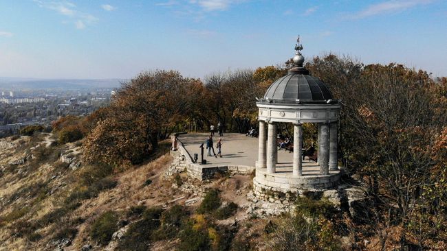 Беседка Эолова Арфа в Пятигорске