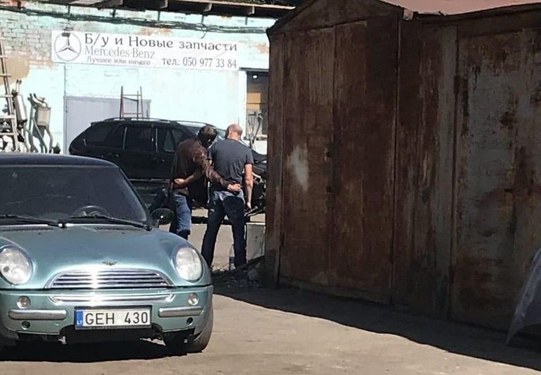 В Полтаве мужчина захватил в заложники начальника угрозыска В Полтаве мужчина захватил в заложники начальника угрозыска
