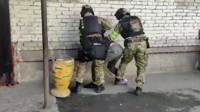 Спецоперация ФСБ против Исламского движения Узбекистана. Кадр видео Спецоперация ФСБ против Исламского движения Узбекистана. Кадр видео