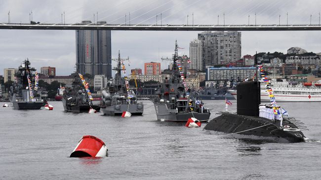 Генеральная репетиция парада в честь Дня ВМФ во Владивостоке