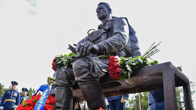 Памятник генералу армии Маргелову в сквере Воздушно-десантных войск Аллея Дяди Васи в парке Патриот Памятник генералу армии Маргелову в сквере Воздушно-десантных войск Аллея Дяди Васи в парке Патриот