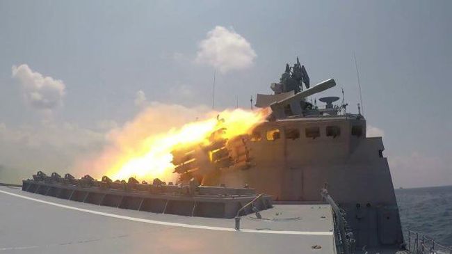 Парад в честь Дня ВМФ в сирийском порту Тартус Парад в честь Дня ВМФ в сирийском порту Тартус