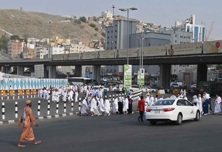 Паломники во время хаджа в Мекке Паломники во время хаджа в Мекке
