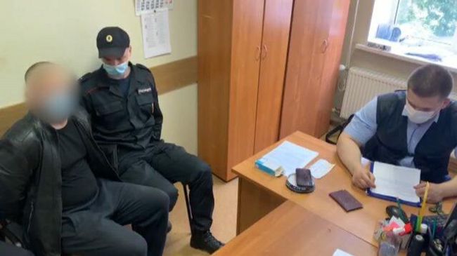 В Петербурге задержан подозреваемый в жестоком убийстве супруги. Кадры СК РФ В Петербурге задержан подозреваемый в жестоком убийстве супруги. Кадры СК РФ