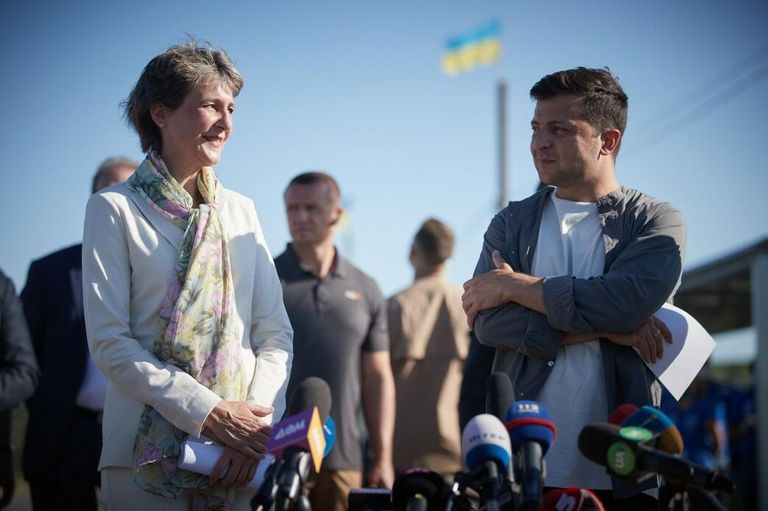 Президент Украины Владимир Зеленский и Президент Швейцарской Конфедерации Симонетта Соммаруга Президент Украины Владимир Зеленский и Президент Швейцарской Конфедерации Симонетта Соммаруга