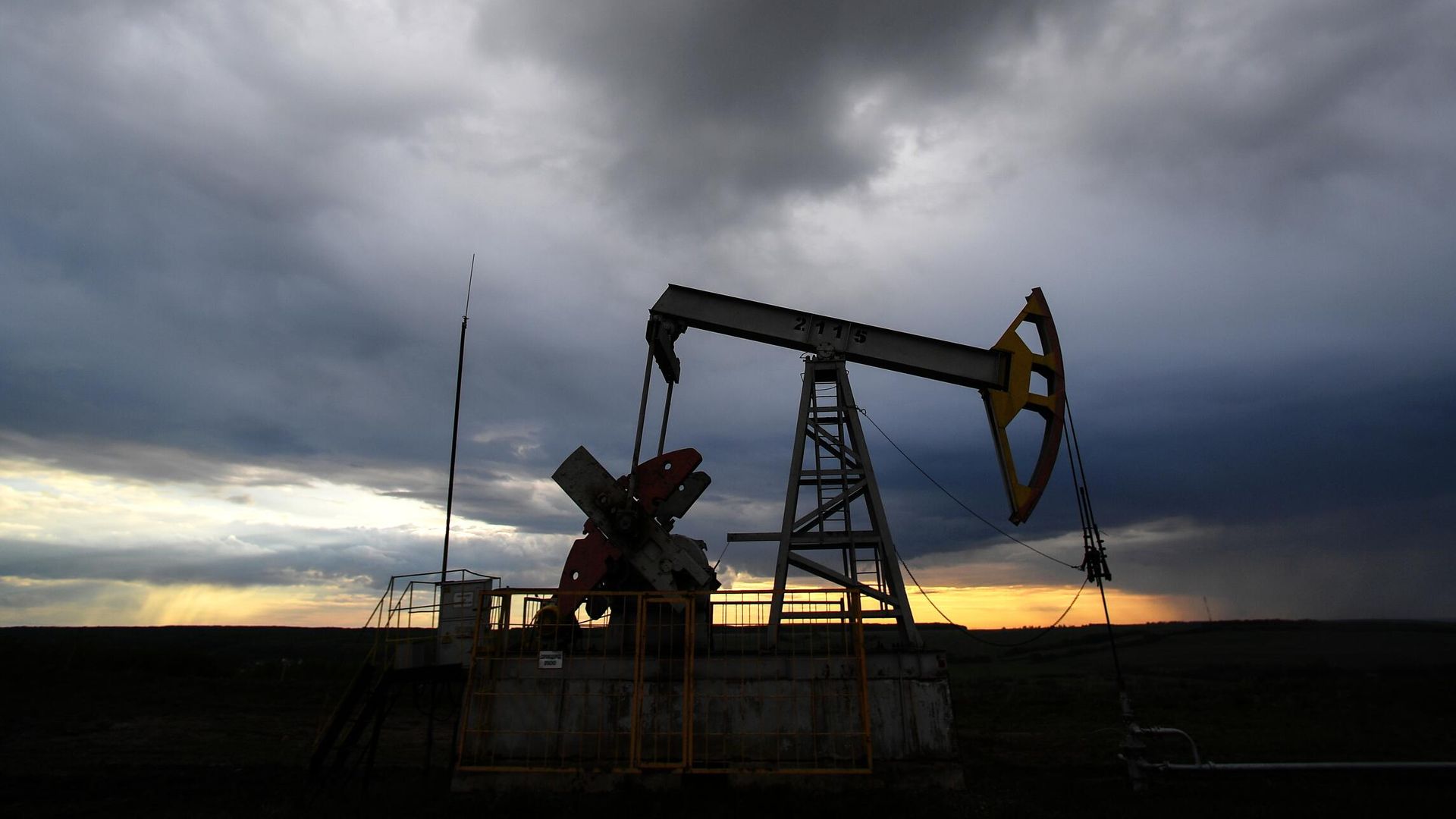 Нефтяная качалка в Республике Татарстан Нефтяная качалка в Республике Татарстан - РИА Новости, 1920, 02.10.2020