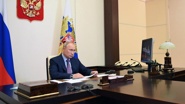 Президент РФ Владимир Путин проводит в режиме видеоконференции совещание по вопросам о санитарно-эпидемиологической обстановке в РФ Президент РФ Владимир Путин проводит в режиме видеоконференции совещание по вопросам о санитарно-эпидемиологической обстановке в РФ
