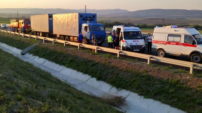 ДТП в Белогорском районе Республики Крым на трассе Таврида ДТП в Белогорском районе Республики Крым на трассе Таврида
