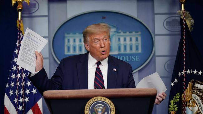 Президент Дональд Трамп во время пресс-конференции в Белом доме в Вашингтоне Президент Дональд Трамп во время пресс-конференции в Белом доме в Вашингтоне