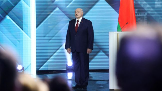 Президент Белоруссии Александр Лукашенко выступает с посланием белорусскому народу и Национальному Собранию Президент Белоруссии Александр Лукашенко выступает с посланием белорусскому народу и Национальному Собранию