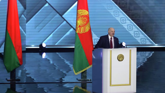 Президент Белоруссии Александр Лукашенко выступает с посланием белорусскому народу и Национальному Собранию Президент Белоруссии Александр Лукашенко выступает с посланием белорусскому народу и Национальному Собранию