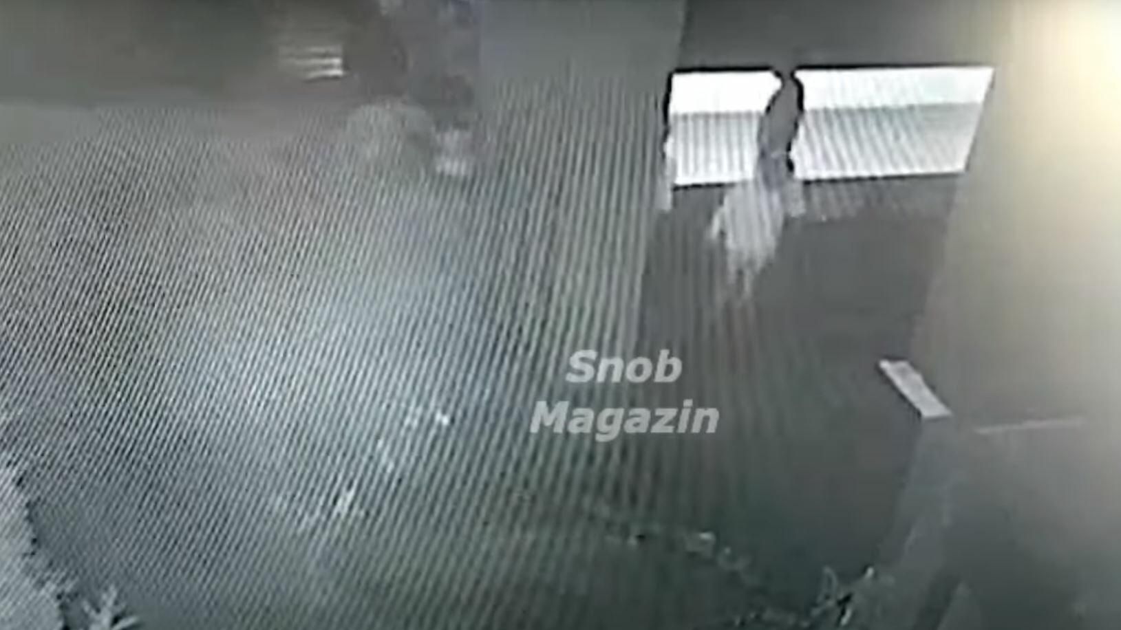 Видео потасовки с участием украинской топ-модели в Турции Видео потасовки с участием украинской топ-модели в Турции - РИА Новости, 1920, 05.08.2020