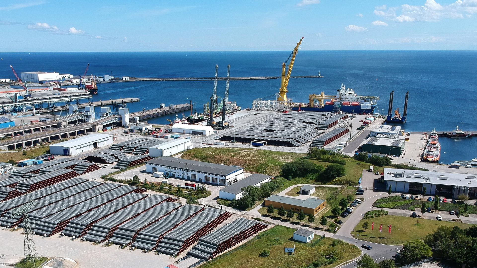 Российское краново-монтажное трубоукладочное судно Академик Черский в немецком порту Мукран на острове Рюген - РИА Новости, 1920, 11.11.2020