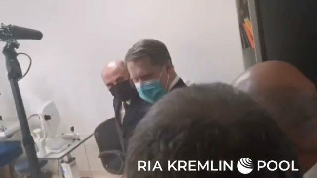Мишустин предложил чиновникам заглянуть к офтальмологу Мишустин предложил чиновникам заглянуть к офтальмологу