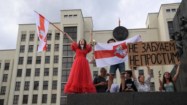 Участники акции протеста в Минске Участники акции протеста в Минске