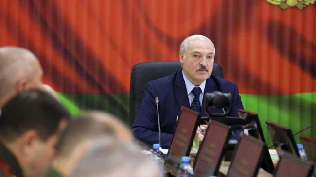 Президент Белоруссии Александр Лукашенко провел встречу в Центре стратегического управления Министерства обороны в Минске Президент Белоруссии Александр Лукашенко провел встречу в Центре стратегического управления Министерства обороны в Минске