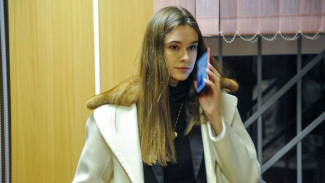 Фотомодель Ольга Синтюрева в Пресненском суде Фотомодель Ольга Синтюрева в Пресненском суде