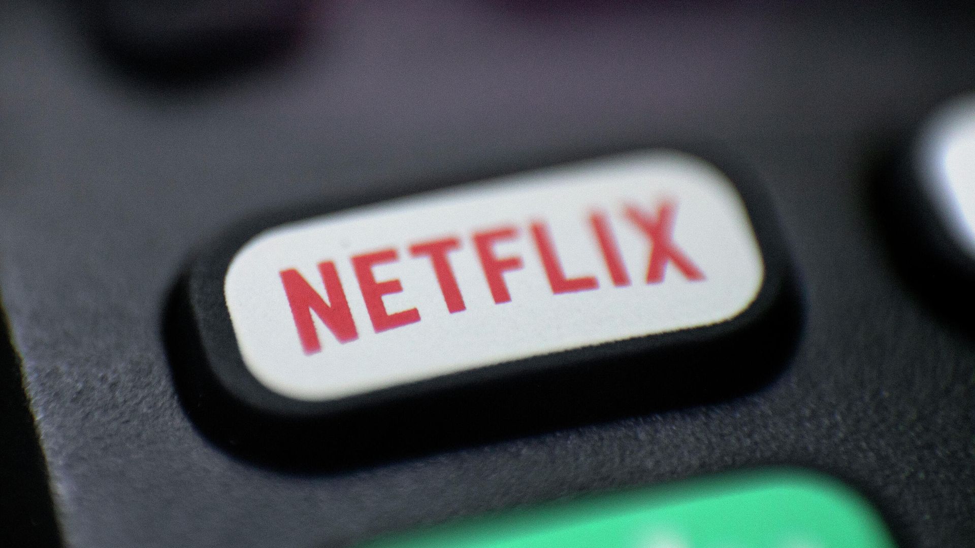 Кнопка Netflix на пульте дистанционного управления Кнопка Netflix на пульте дистанционного управления - РИА Новости, 1920, 23.03.2022