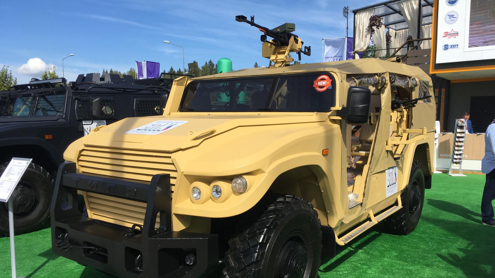 Бронеавтомобиль Тигр в варианте багги на военно-техническом форуме Армия 2020 Бронеавтомобиль Тигр в варианте багги на военно-техническом форуме Армия 2020 - РИА Новости, 1920, 23.08.2020