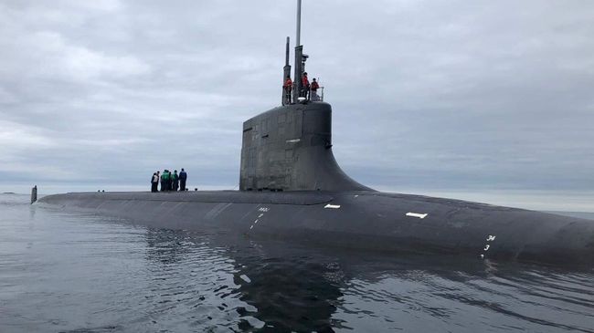 Американская подводная лодка USS Seawolf (SSN 21) в окрестностях Тромсё