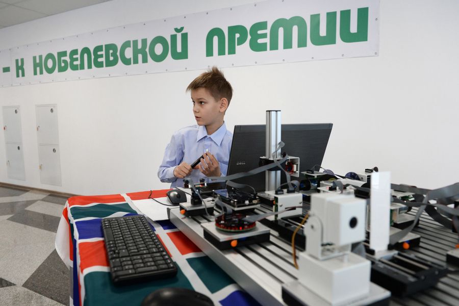 Детский технопарк Кванториум, расположенный на площадях центра коллективного пользования Биотехнопарка Кольцово в наукограде Кольцово Новосибирской области Детский технопарк Кванториум, расположенный на площадях центра коллективного пользования Биотехнопарка Кольцово в наукограде Кольцово Новосибирской области