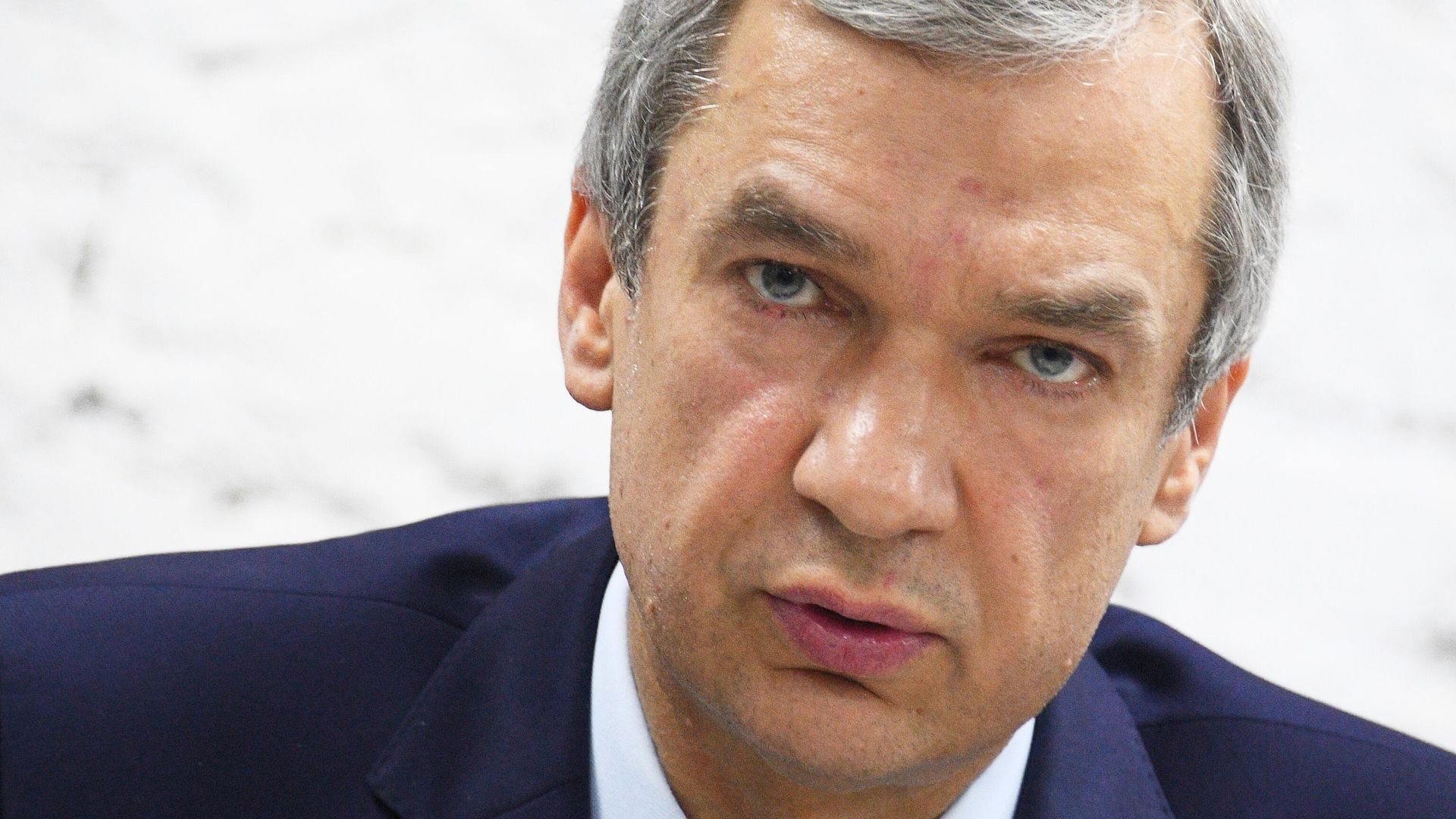 Член Координационного совета белорусской оппозиции, экс-директор Купаловского театра, экс-дипломат Павел Латушко на пресс-конференции Координационного совета оппозиции в Минске Член Координационного совета белорусской оппозиции, экс-директор Купаловского театра, экс-дипломат Павел Латушко на пресс-конференции Координационного совета оппозиции в Минске - РИА Новости, 1920, 15.12.2020