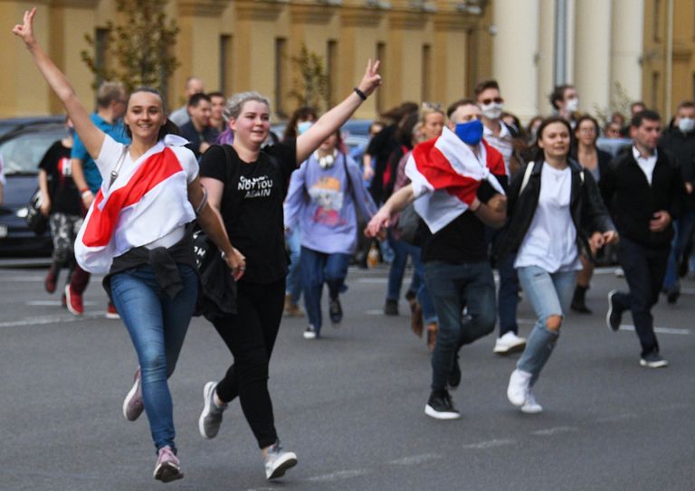Участники студенческой акции протеста в Минске Участники студенческой акции протеста в Минске