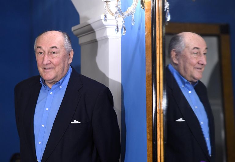 Актер Борис Клюев во время экскурсии для представителей средств массовой информации по Малому театру, приуроченной к 195-летию театра Актер Борис Клюев во время экскурсии для представителей средств массовой информации по Малому театру, приуроченной к 195-летию театра