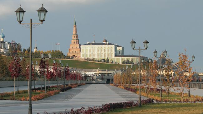Казанский Кремль и набережная Казанский Кремль и набережная