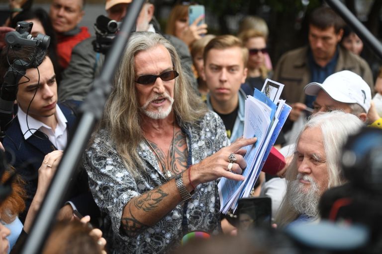 Актер Никита Джигурда у здания Пресненского суда города Москвы, где будет оглашен приговор по делу актера Михаила Ефремова Актер Никита Джигурда у здания Пресненского суда города Москвы, где будет оглашен приговор по делу актера Михаила Ефремова
