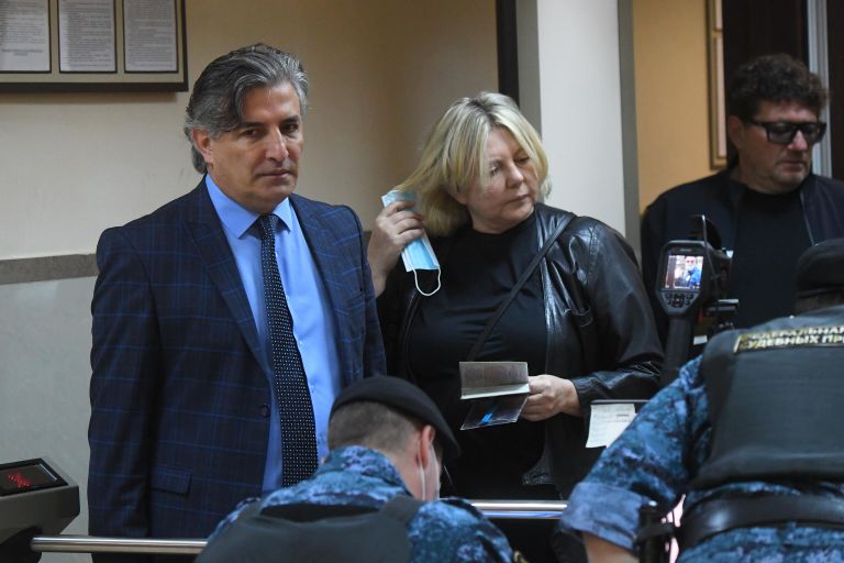 Адвокат актёра Михаила Ефремова Эльман Пашаев в здании Пресненского суда города Москвы, где будет оглашен приговор по делу о ДТП со смертельным исходом Адвокат актёра Михаила Ефремова Эльман Пашаев в здании Пресненского суда города Москвы, где будет оглашен приговор по делу о ДТП со смертельным исходом