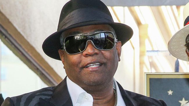 Музыкант, композитор и сооснователь группы Kool & the Gang Рональд Белл Музыкант, композитор и сооснователь группы Kool & the Gang Рональд Белл