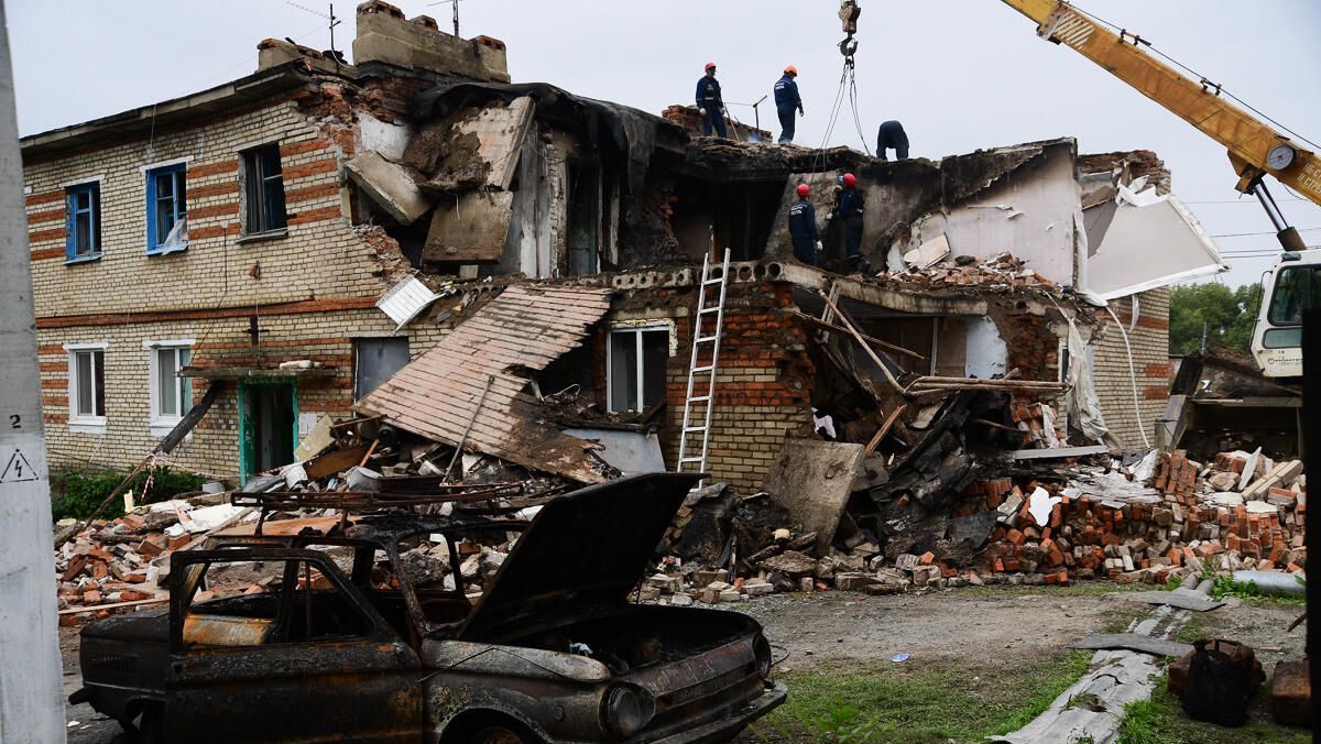 Ликвидация последствий обрушения в жилом доме в селе Вознесенка Хорольского района Приморья Ликвидация последствий обрушения в жилом доме в селе Вознесенка Хорольского района Приморья - РИА Новости, 1920, 13.09.2020