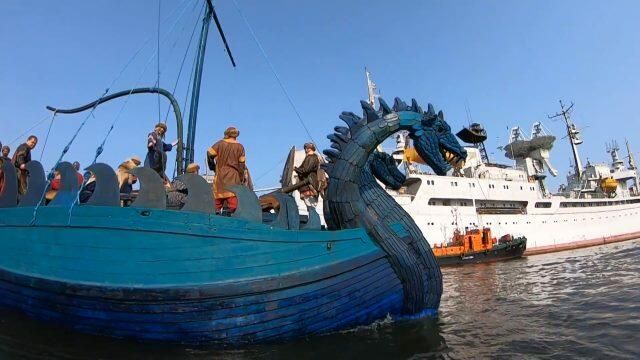 Богатыри, ладья и Змей-Горыныч: парад исторических судов в Калининграде Богатыри, ладья и Змей-Горыныч: парад исторических судов в Калининграде - РИА Новости, 1920, 13.09.2020
