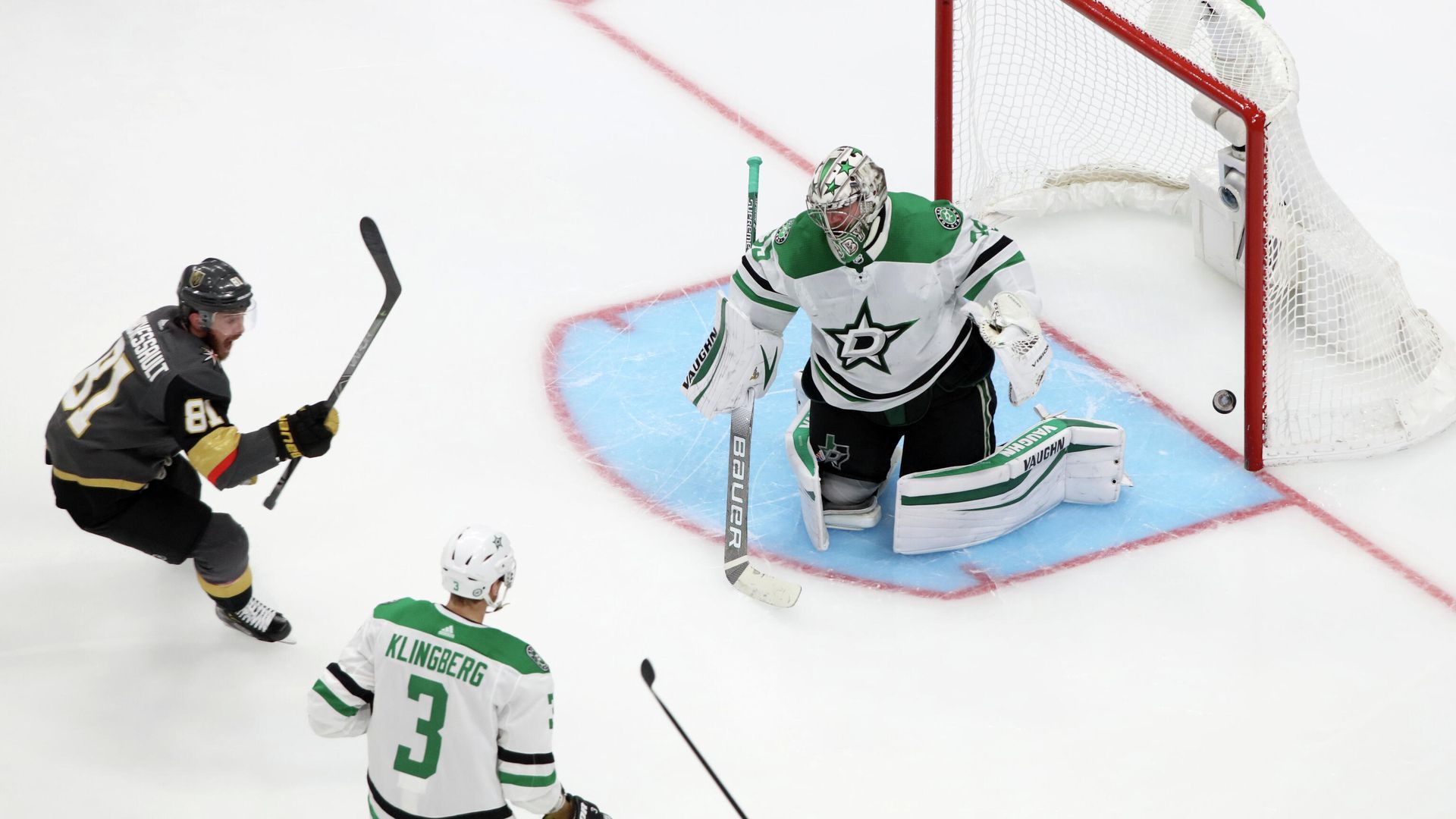 Sep 14, 2020; Edmonton, Alberta, CAN; Vegas Golden Knights center Jonathan Marchessault (81) scores a goal past Dallas Stars goaltender Anton Khudobin (35) during the third period in game five of the second round of the 2020 Stanley Cup Playoffs at Rogers Place. Mandatory Credit: Gerry Thomas-USA TODAY Sports Sep 14, 2020; Edmonton, Alberta, CAN; Vegas Golden Knights center Jonathan Marchessault (81) scores a goal past Dallas Stars goaltender Anton Khudobin (35) during the third period in game five of the second round of the 2020 Stanley Cup Playoffs at Rogers Place. Mandatory Credit: Gerry Thomas-USA TODAY Sports - РИА Новости, 1920, 15.09.2020