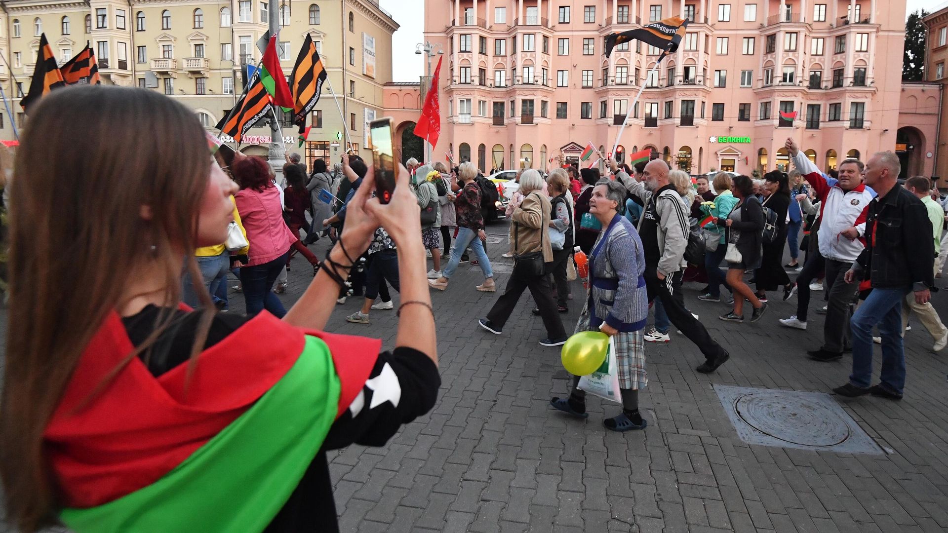 Акция в поддержку действующей власти в Минске Акция в поддержку действующей власти в Минске - РИА Новости, 1920, 18.09.2020