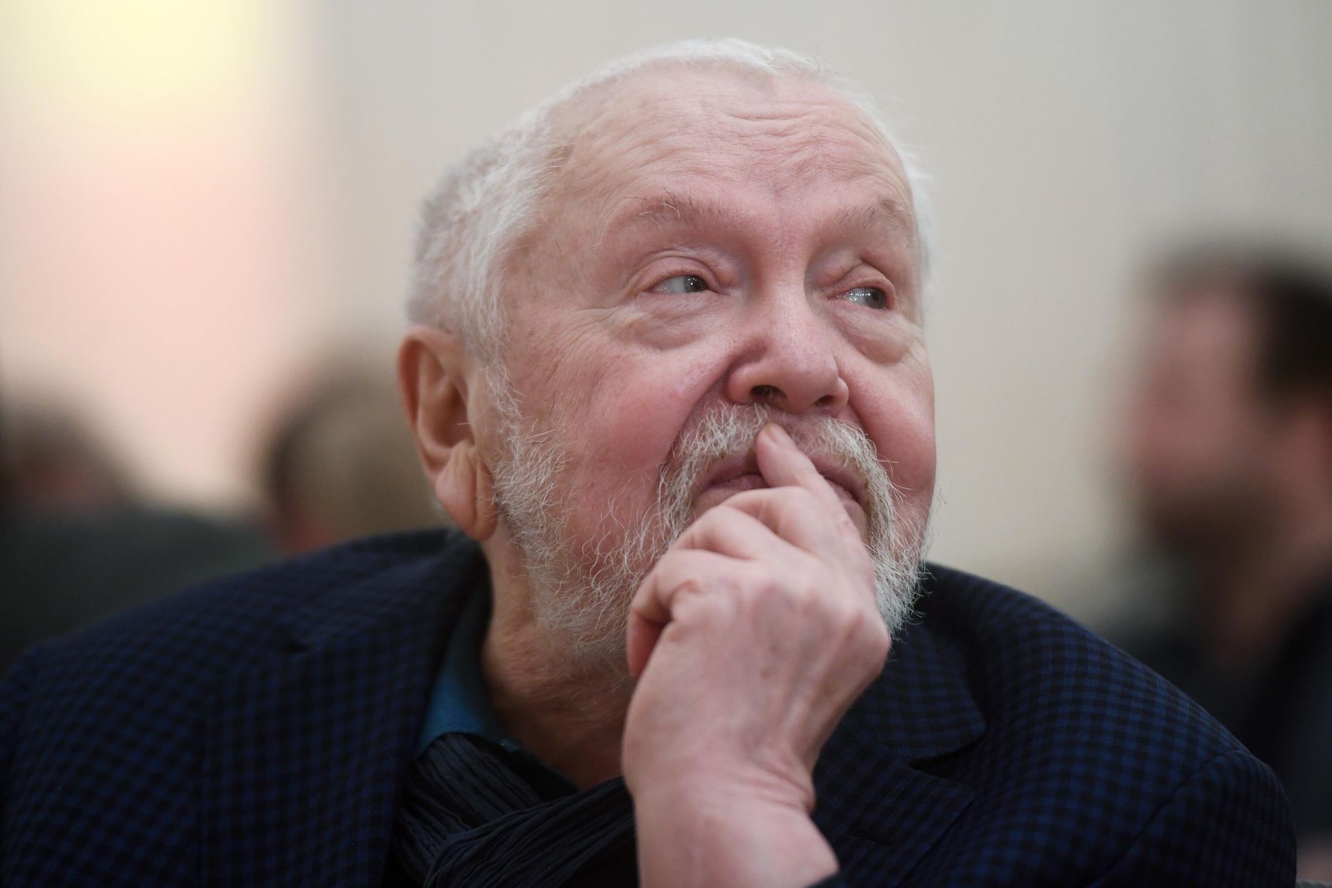 Народный артист России, режиссер Сергей Соловьев на торжественной церемонии награждения государственными наградами РФ деятелей культуры и искусства в Бетховенском зале Государственного Академического Большого театра в Москве. Народный артист России, режиссер Сергей Соловьев на торжественной церемонии награждения государственными наградами РФ деятелей культуры и искусства в Бетховенском зале Государственного Академического Большого театра в Москве. - РИА Новости, 1920, 13.12.2021