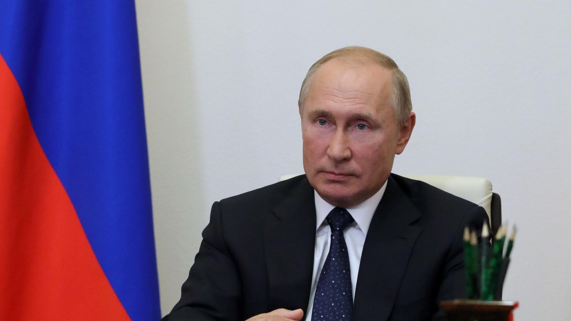 Президент России Владимир Путин во время встречи в режиме видеоконференции с автором гиперзвукового боевого блока Авангард Гербертом Ефремовым Президент России Владимир Путин во время встречи в режиме видеоконференции с автором гиперзвукового боевого блока Авангард Гербертом Ефремовым - РИА Новости, 1920, 22.09.2020