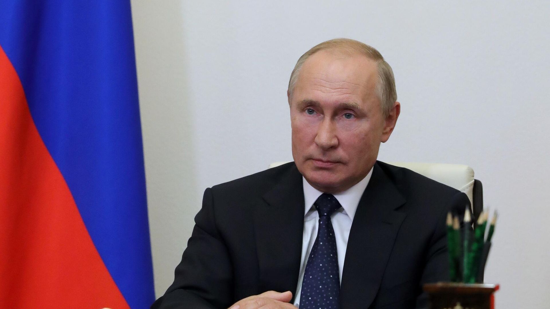 Президент России Владимир Путин во время встречи в режиме видеоконференции с автором гиперзвукового боевого блока Авангард Гербертом Ефремовым Президент России Владимир Путин во время встречи в режиме видеоконференции с автором гиперзвукового боевого блока Авангард Гербертом Ефремовым - РИА Новости, 1920, 23.09.2020